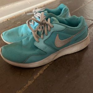 Nike women’s shoes